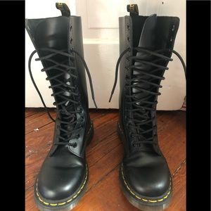 Dr. Martens 1914 14-Eye Boot